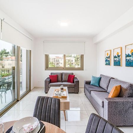 Adolina Apartments By Ezoria Villas Pafos Dış mekan fotoğraf