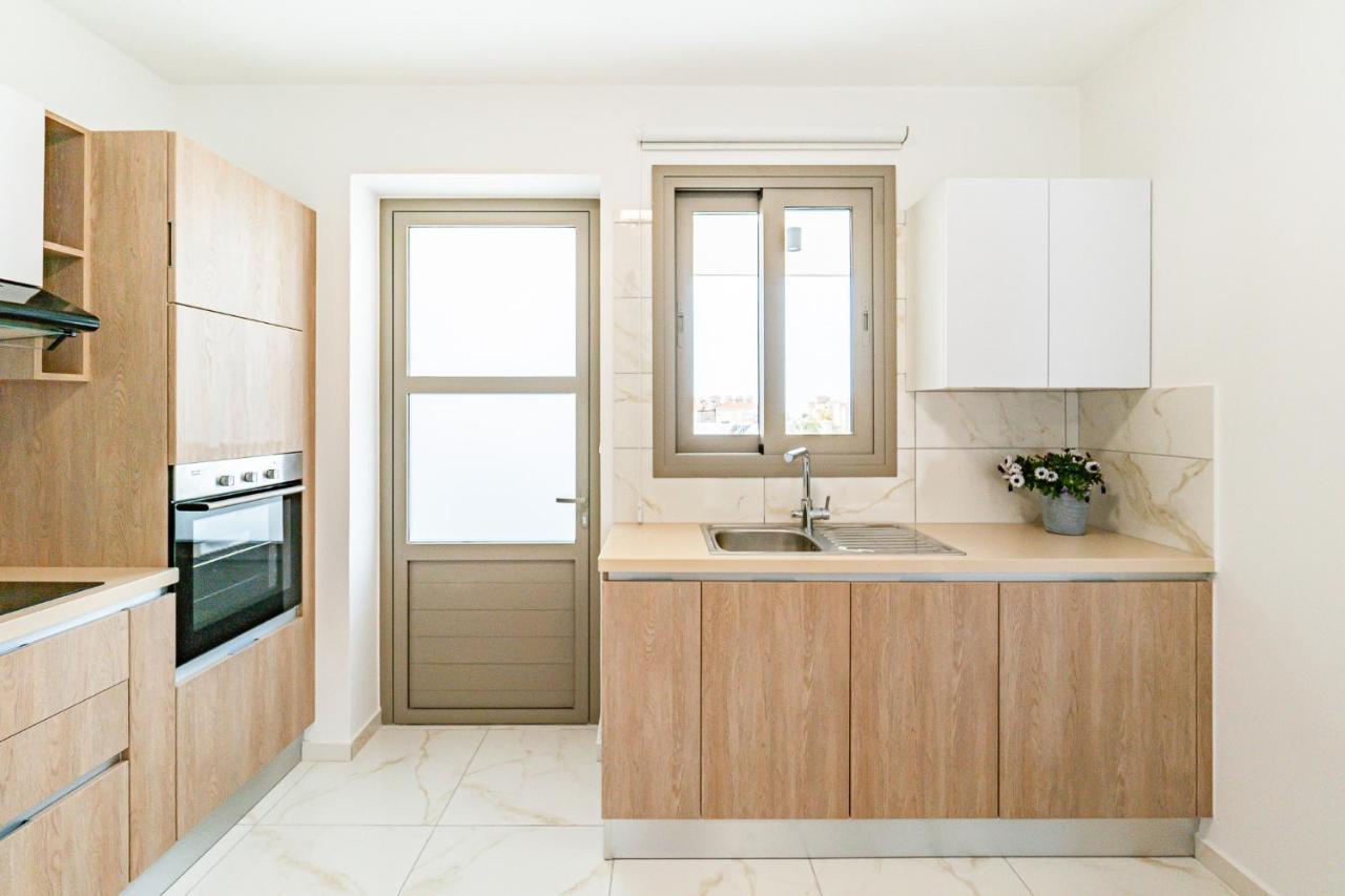 Adolina Apartments By Ezoria Villas Pafos Dış mekan fotoğraf