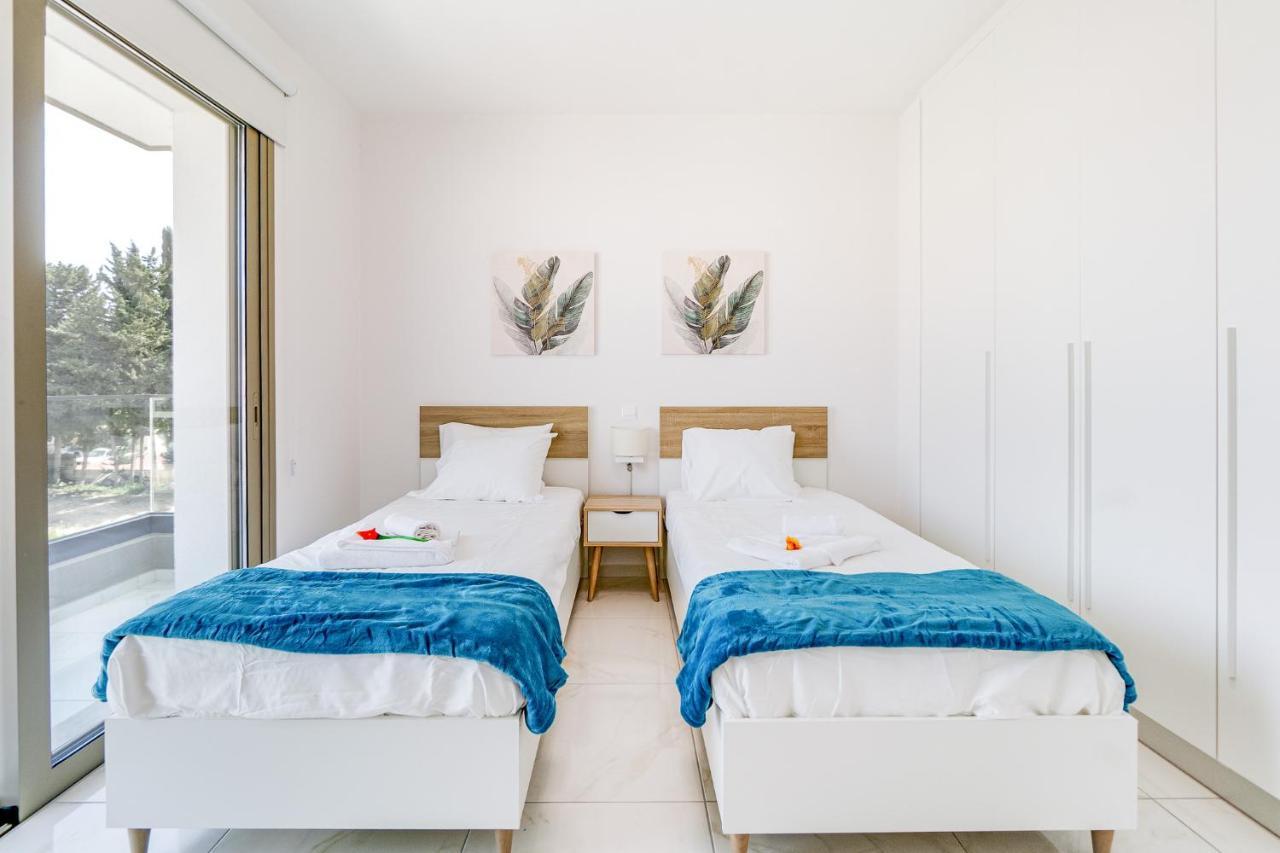 Adolina Apartments By Ezoria Villas Pafos Dış mekan fotoğraf
