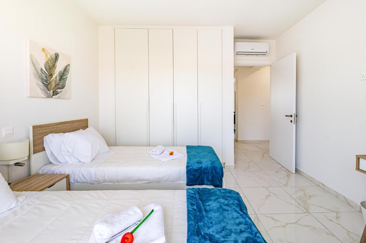 Adolina Apartments By Ezoria Villas Pafos Dış mekan fotoğraf