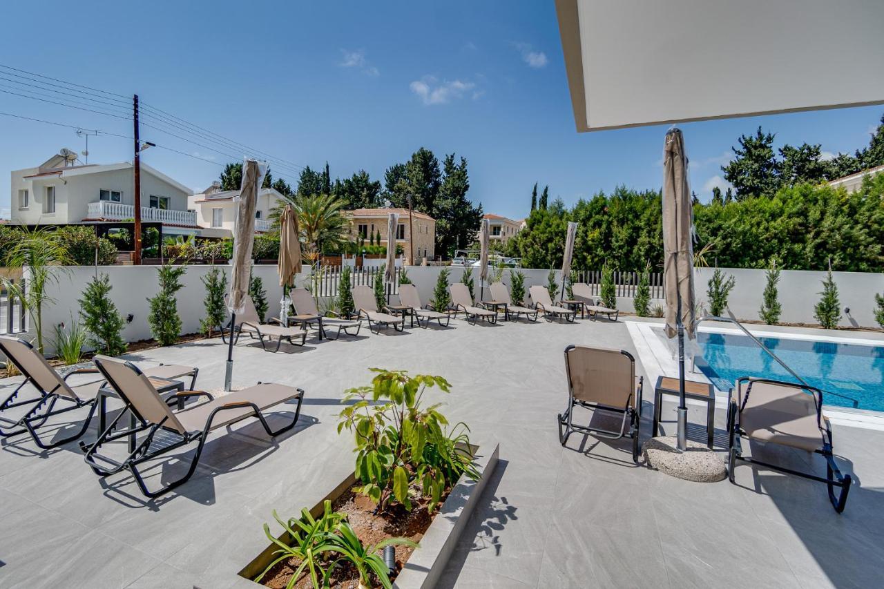 Adolina Apartments By Ezoria Villas Pafos Dış mekan fotoğraf