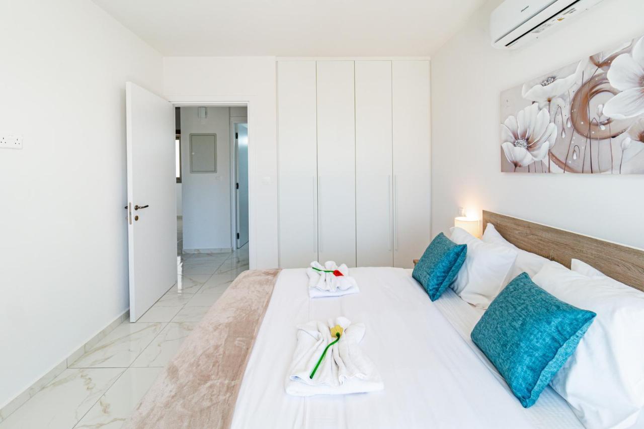 Adolina Apartments By Ezoria Villas Pafos Dış mekan fotoğraf