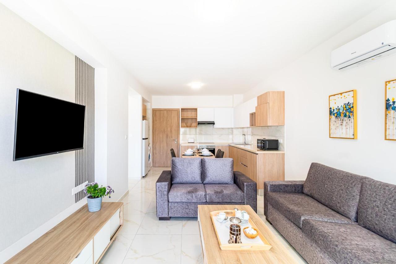 Adolina Apartments By Ezoria Villas Pafos Dış mekan fotoğraf