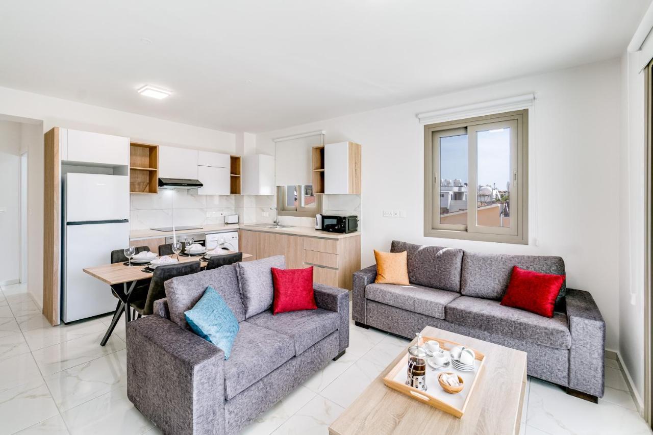 Adolina Apartments By Ezoria Villas Pafos Dış mekan fotoğraf