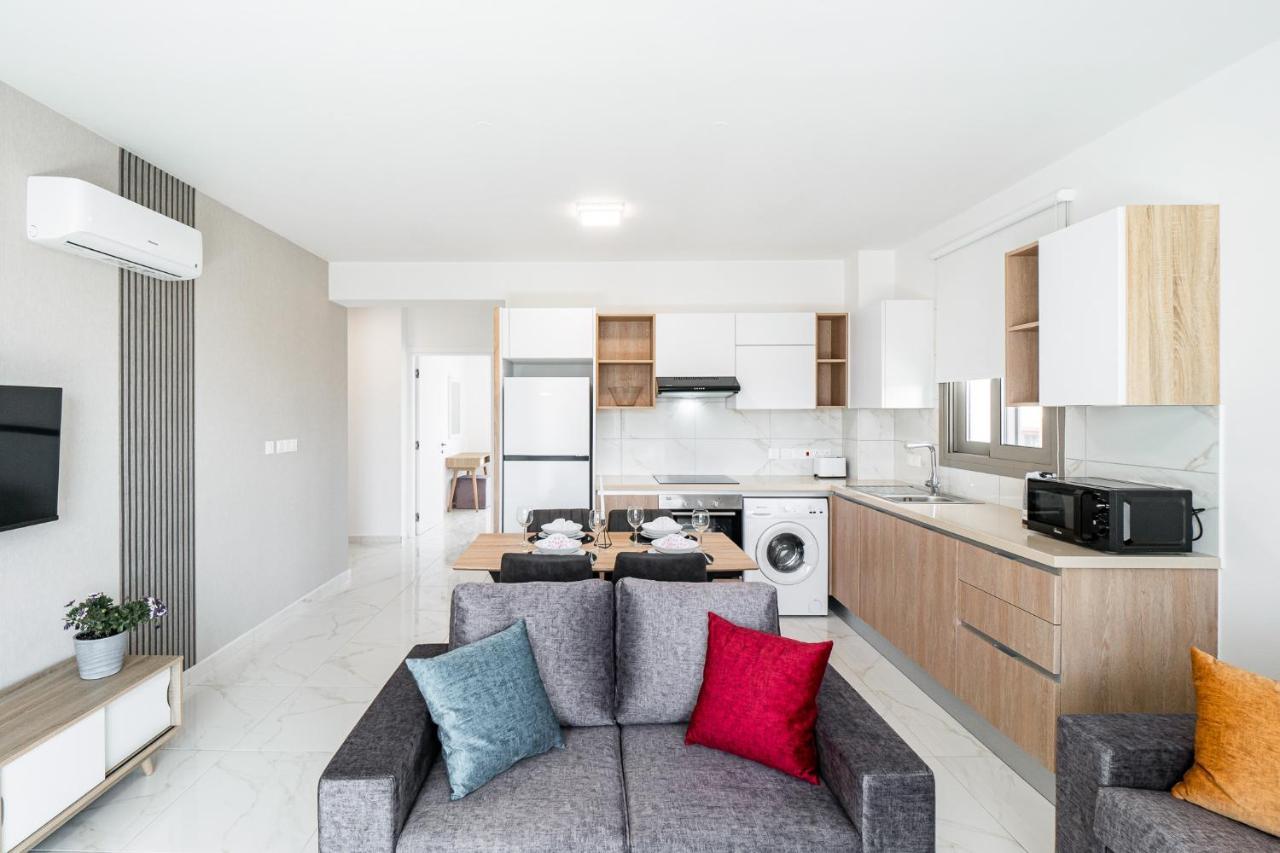 Adolina Apartments By Ezoria Villas Pafos Dış mekan fotoğraf